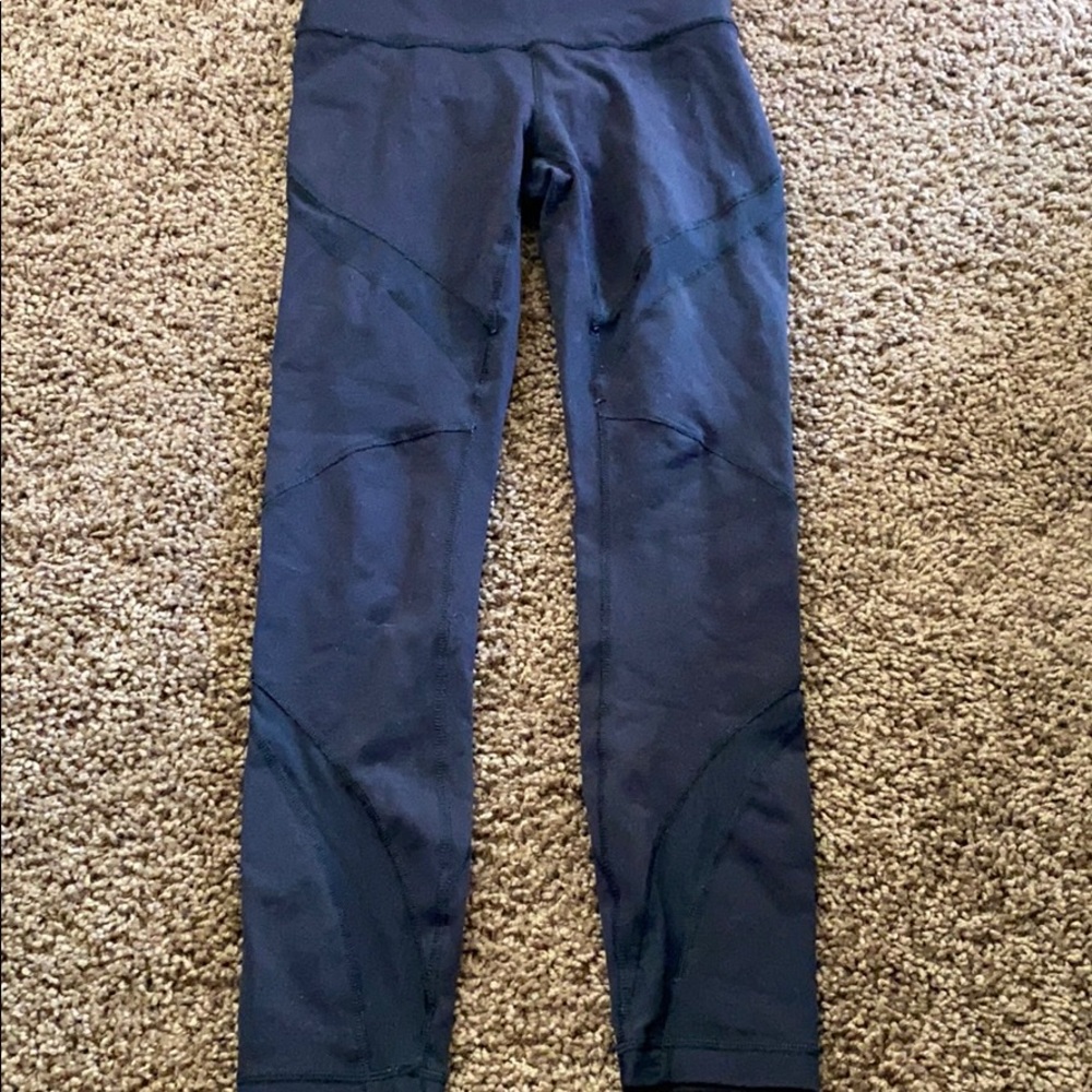 Size 4 Lululemon mesh crops.